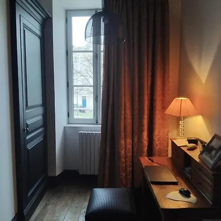 Villa Luxurious Private And Historical Building Jonzac